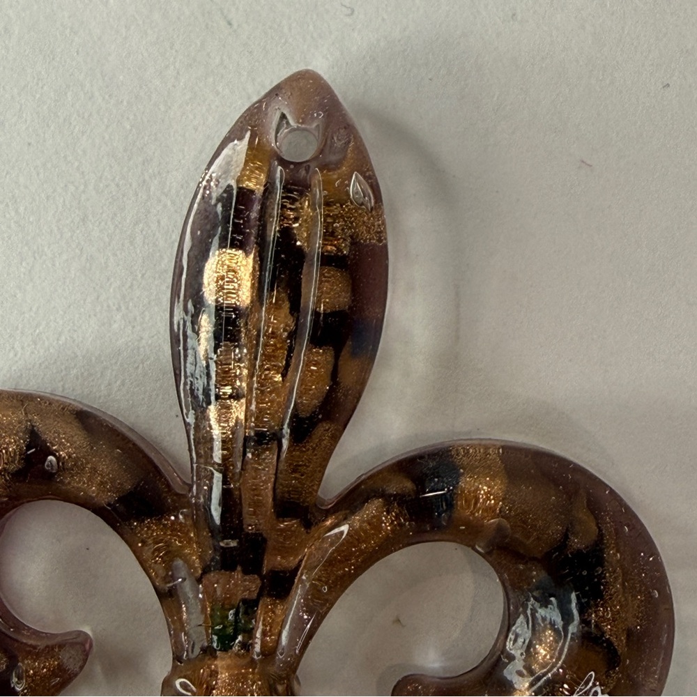 Fabulous Murano-Style Glass Fleur-de-Lis Accent Set Gold, Blue, Bronze 2” x 2.5” - Picture 9 of 16